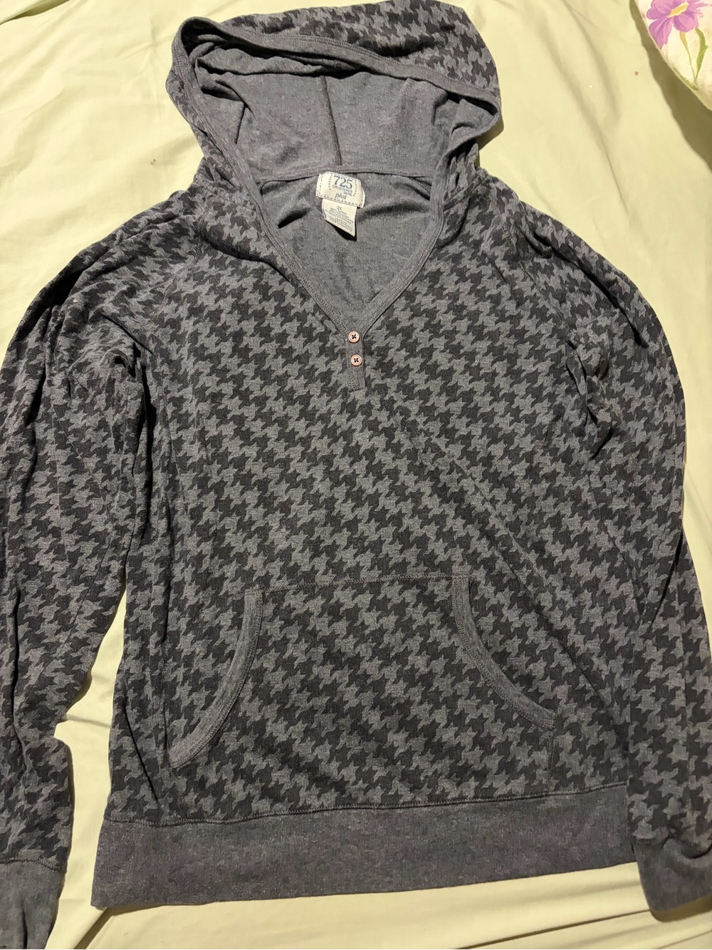 Women's Gray Houndstooth Hoodie Sweater
